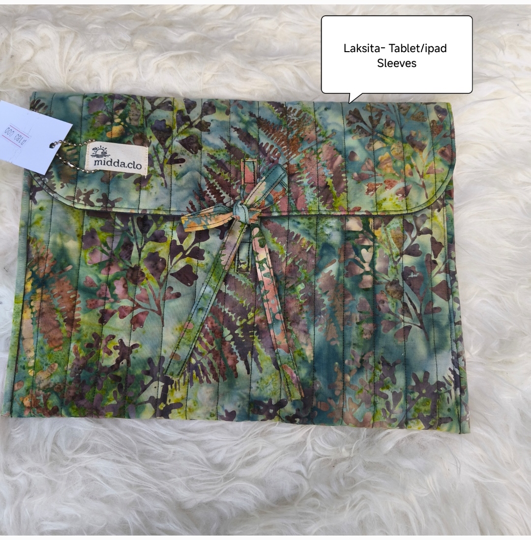 Tablet Sleeves / ipad Sleeves - Laksita - Batik Cap Middaclo - inner anti air - quilting