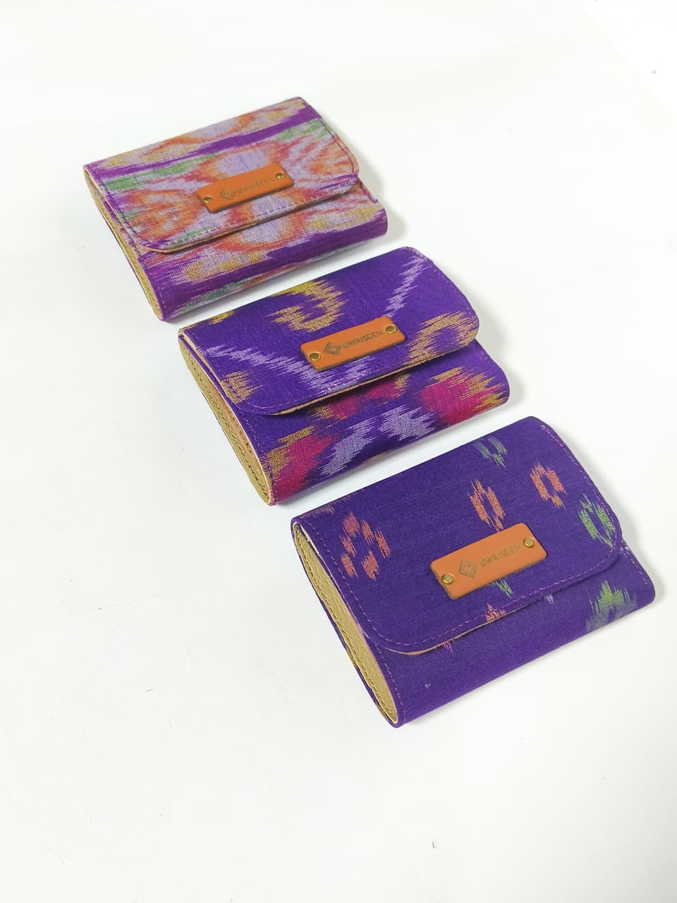 UWAISGEN Dompet Lipat Wanita Dompet Endek Etnik Bali Handmade Dompet Sena