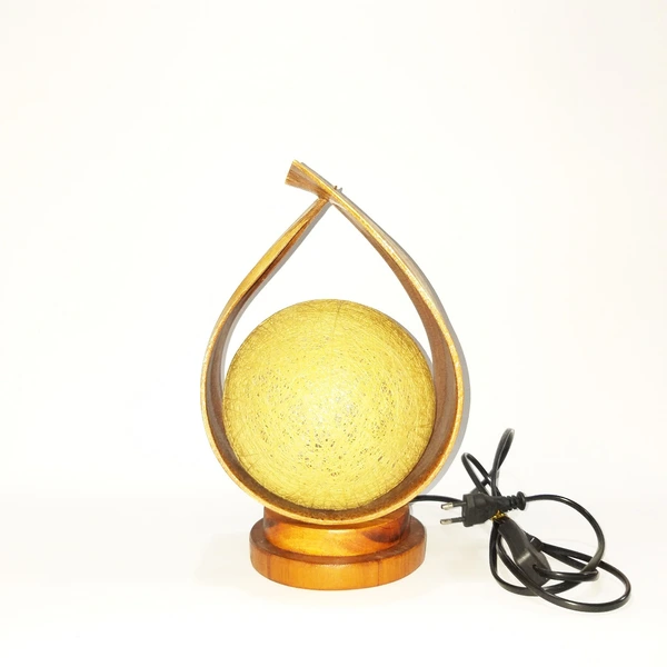 Lampu Hias Pelepah Kelapa - Lampion - Dile Dowel