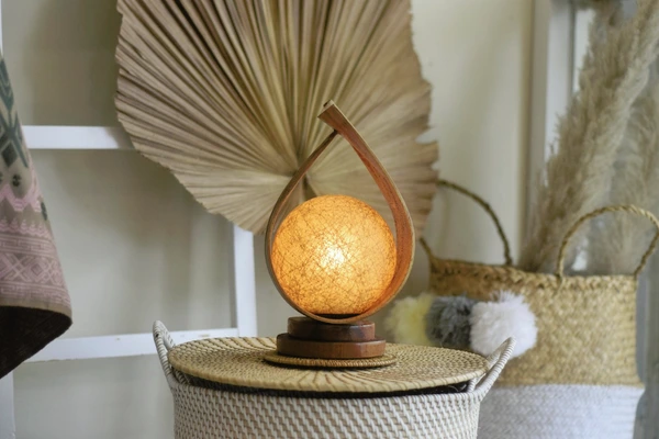 Lampu Hias Pelepah Kelapa - Lampion - Dile Dowel