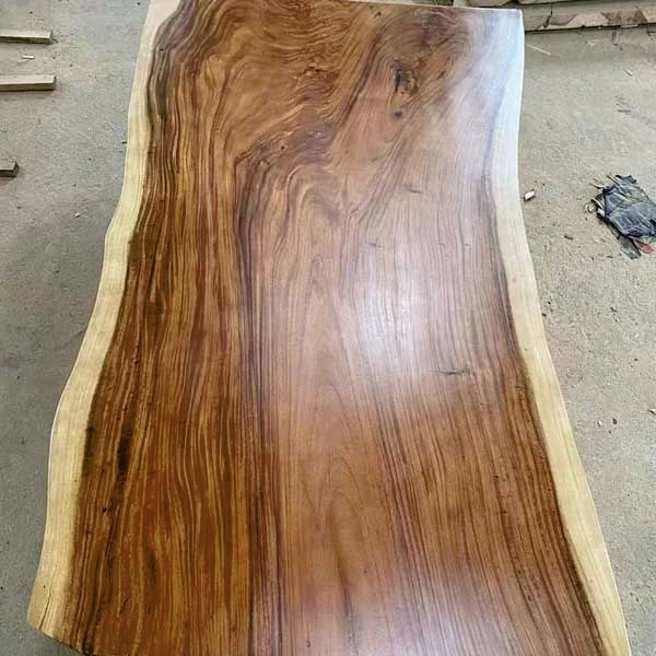Top Meja Trembesi Alami 150
