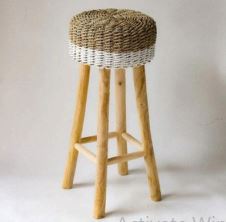 Stool Bar Ramah Lingkungan