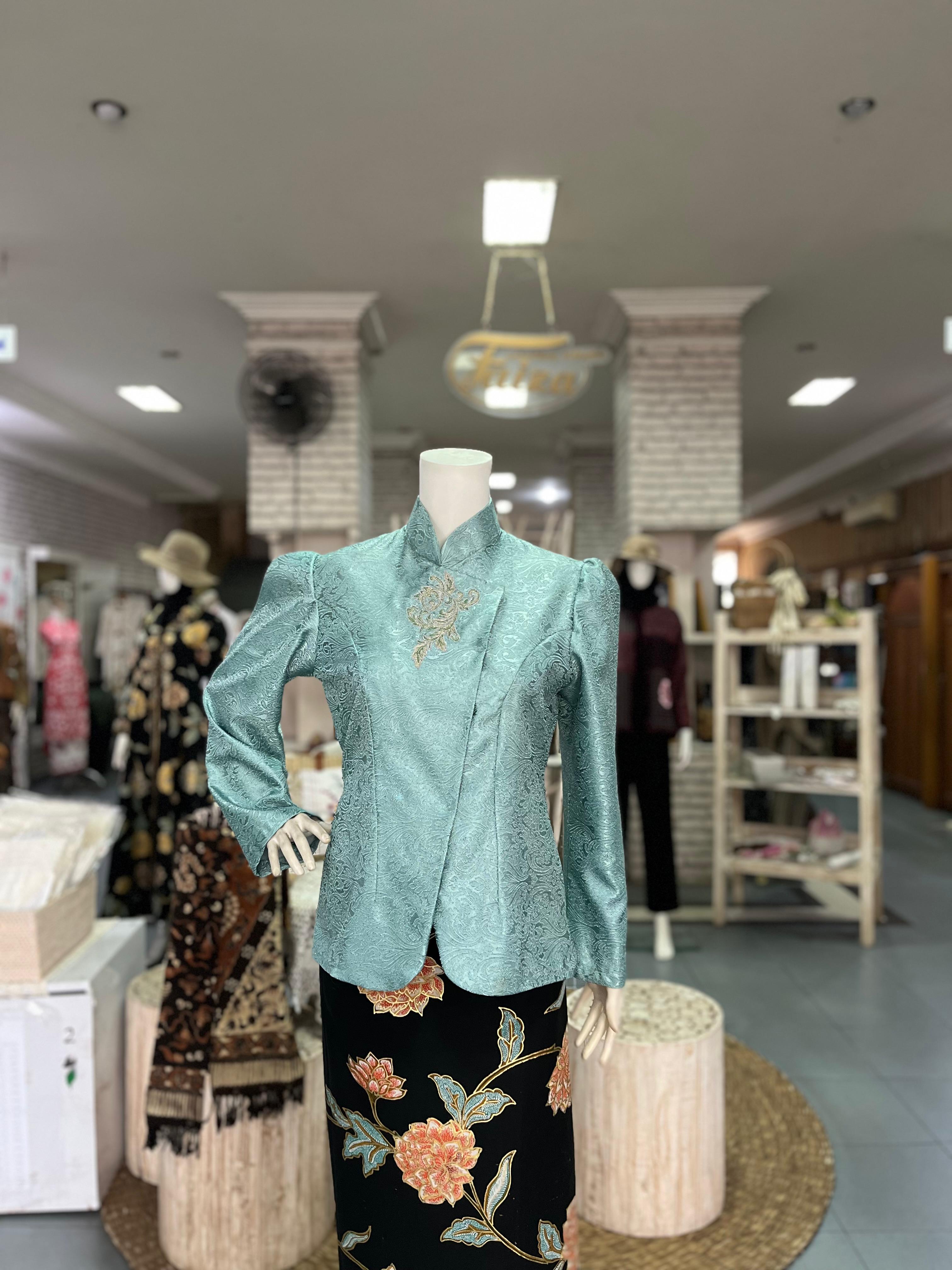 KEBAYA JANGGAN TOSCA MUDA BY FAIZA BORDIR