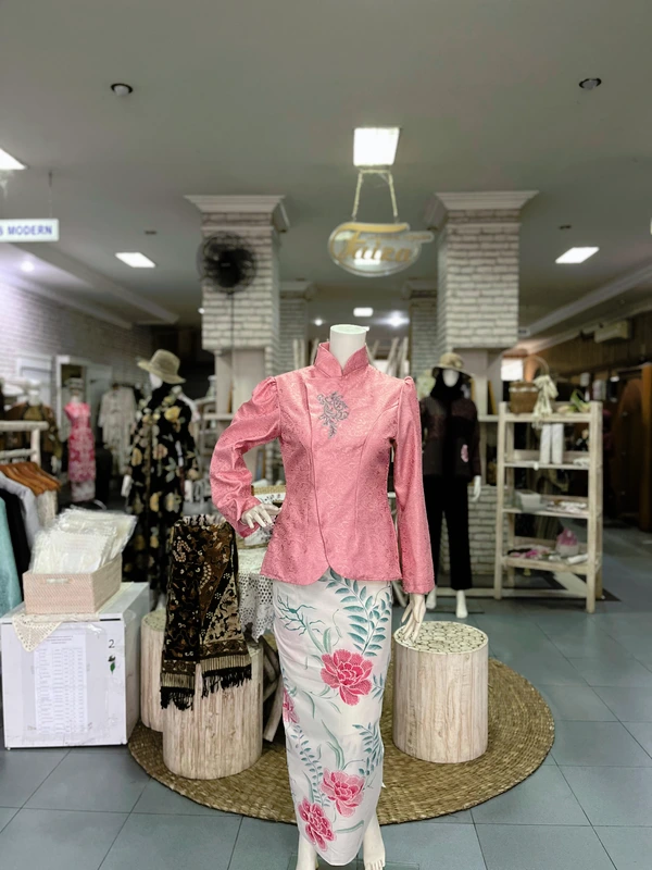 KEBAYA JANGGAN BY FAIZA BORDIR