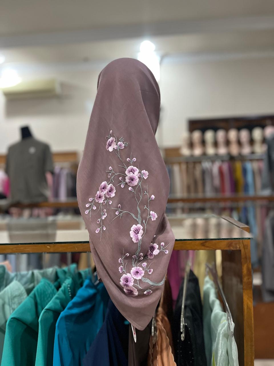 KRUDUNG SEGI 4 BORDIR