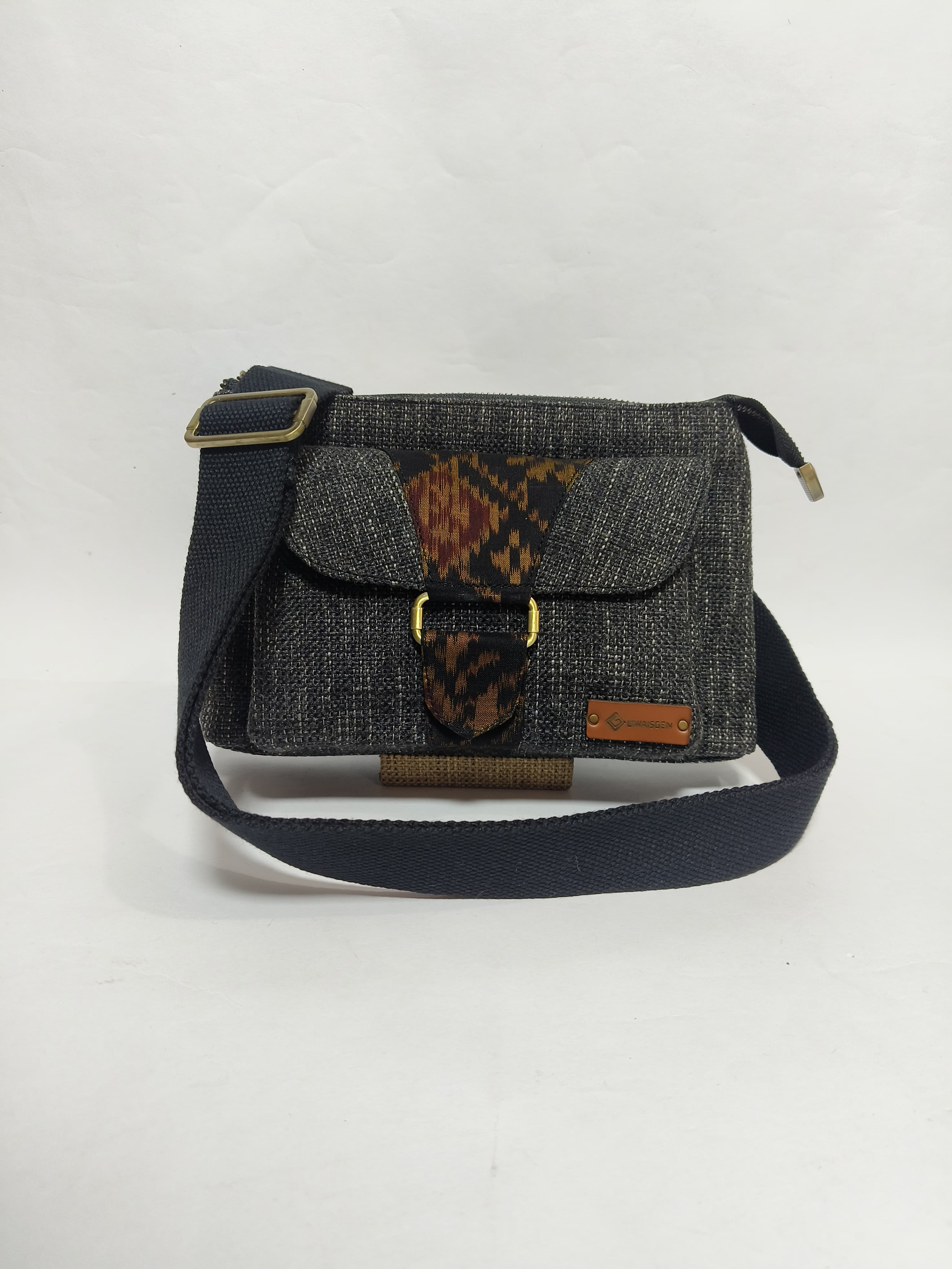 UwaisGen Enzi Slingbag Goni Endek Etnik Bali Handmade