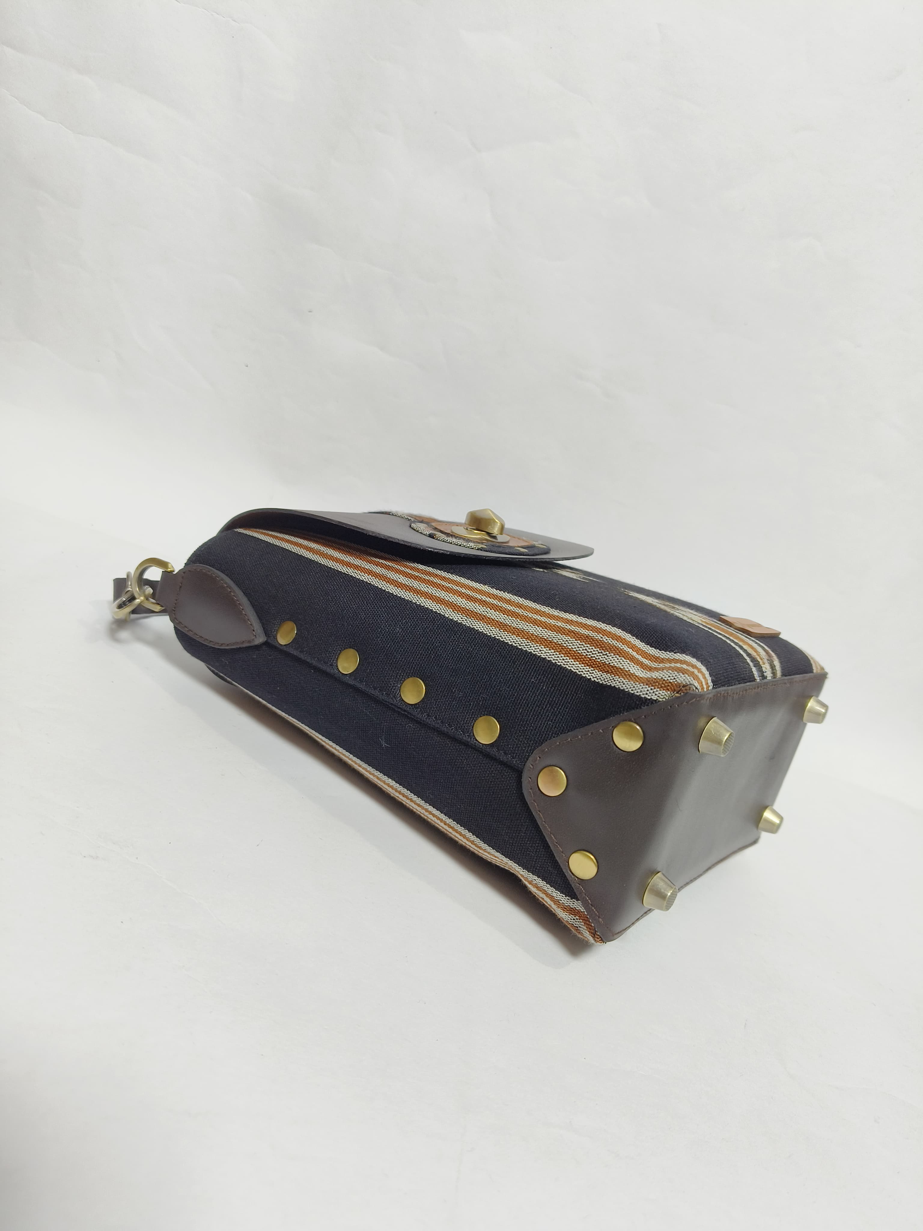 UwaisGen Boho Greato Bag Goni Tenun Endek dan Blanket Etnik Bali Handmade