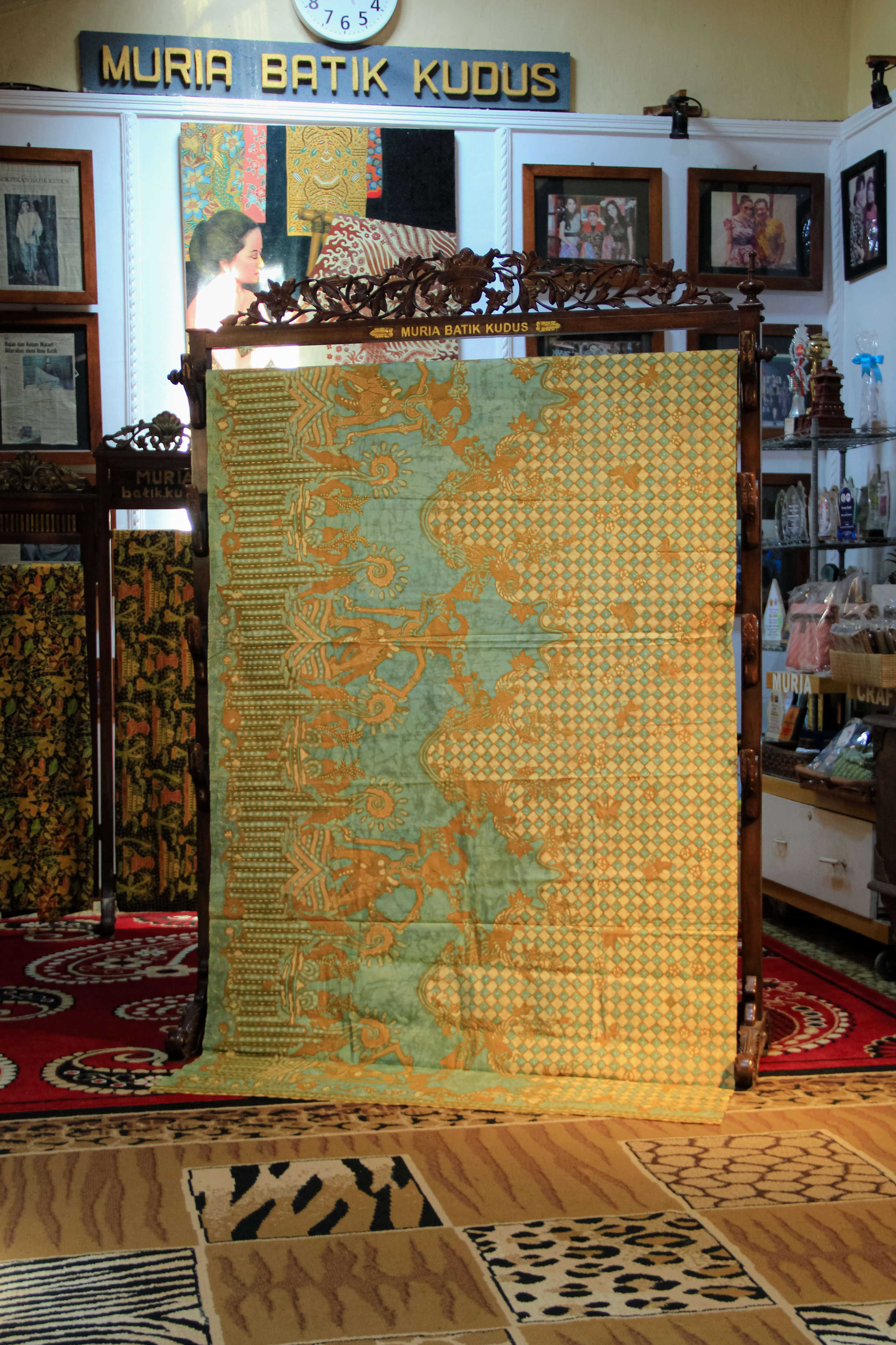 Kain Batik Tulis Halus