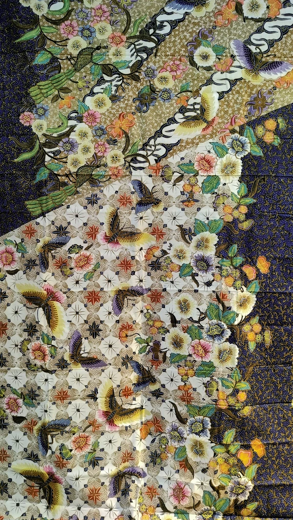 Kain Batik Tulis Halus Motif Hokkokai