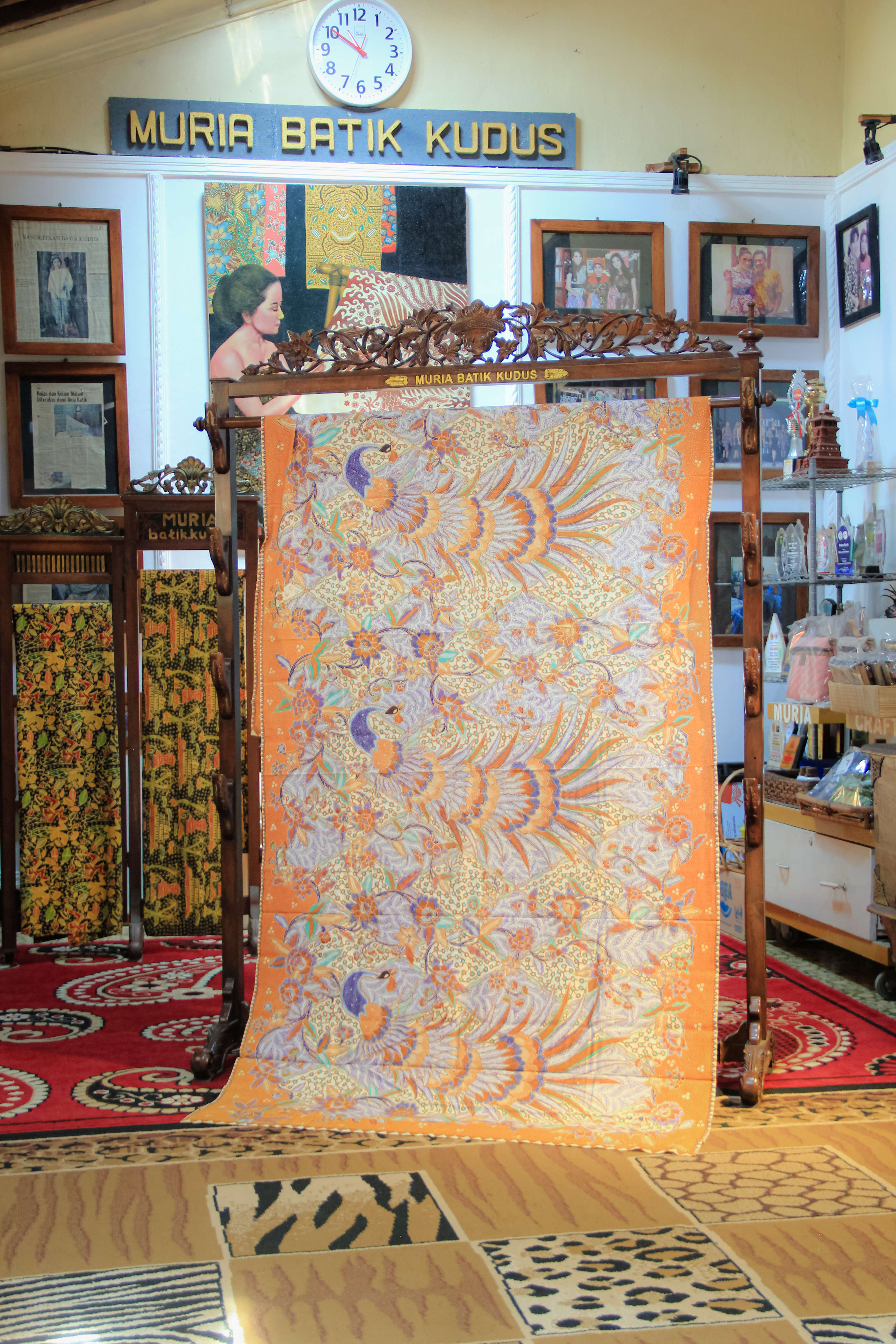 Kain Batik Tulis Halus Merak Catlea