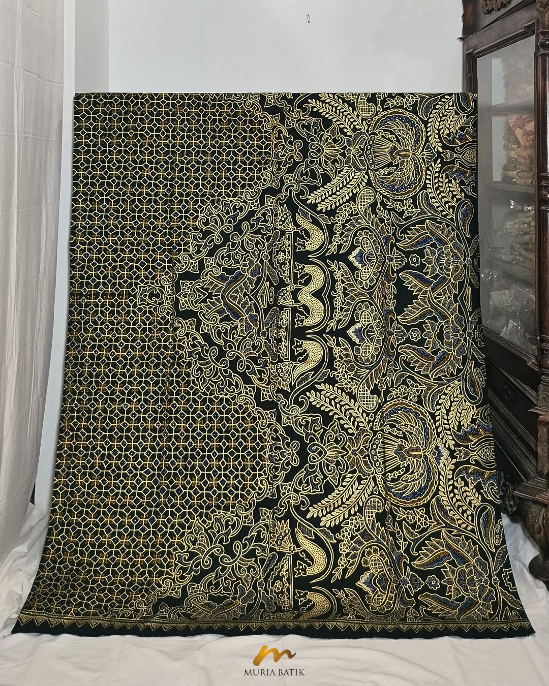 Kain Batik Tulis Perada