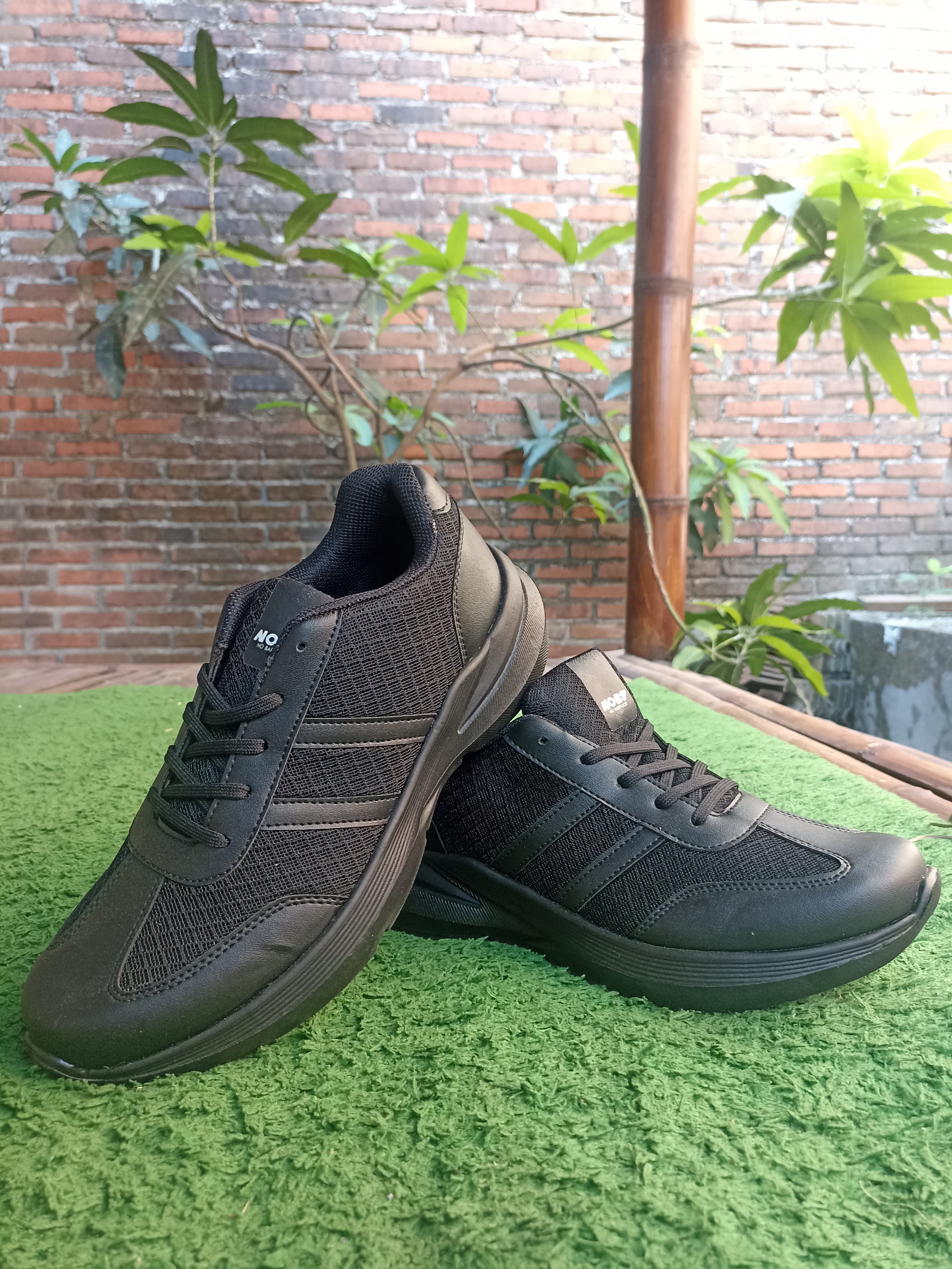 SEPATU NOBF - BTS001 BLACK