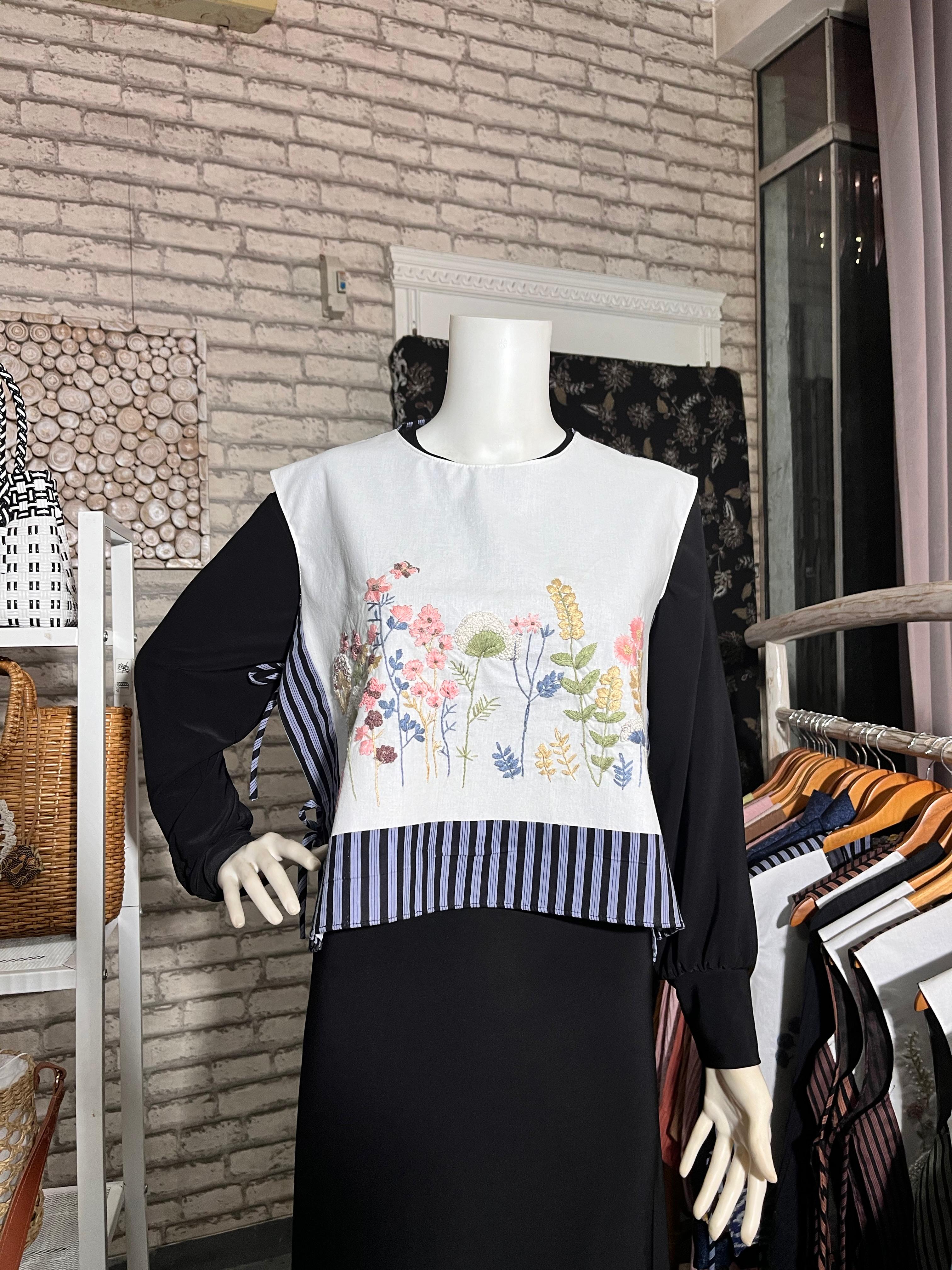 Vest Etnic Crop Kombinasi Bordir Ekslusif Tradisional Handmade Dengan Tenun dan Lurik 5