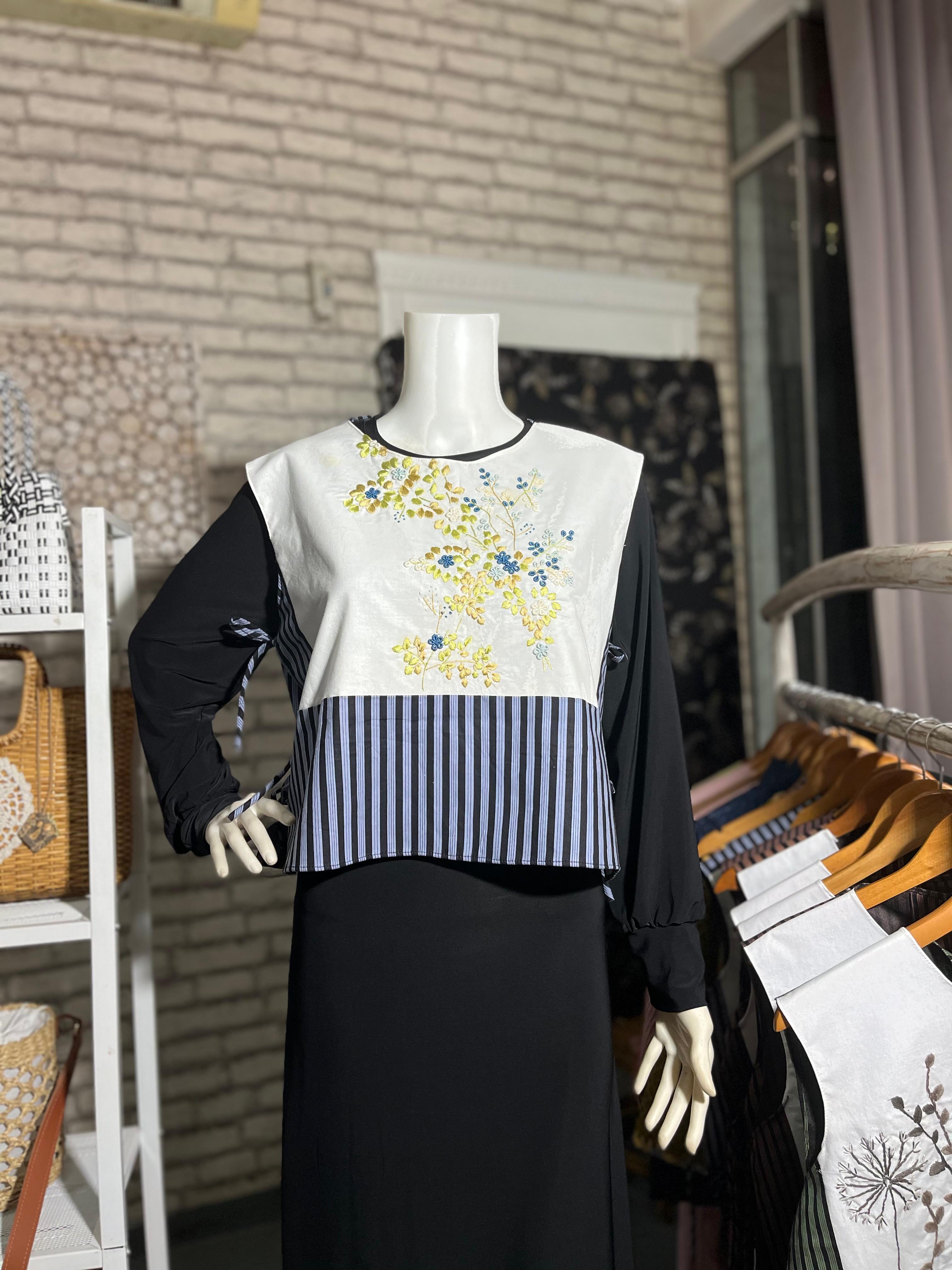 Vest Etnic Crop Kombinasi Bordir Ekslusif Tradisional Handmade Dengan Tenun dan Lurik 6