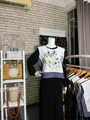 Vest Etnic Crop Kombinasi Bordir Ekslusif Tradisional Handmade Dengan Tenun dan Lurik 7