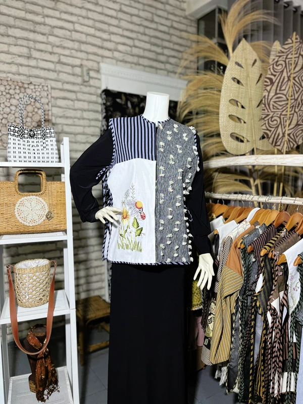 Vest Etnic Kombinasi Bordir Ekslusif Tradisional Handmade dengan Tenun dan Lurik 3