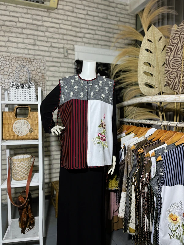 Vest Etnic Kombinasi Bordir Ekslusif Tradisional Handmade Dengan Tenun dan Lurik 6