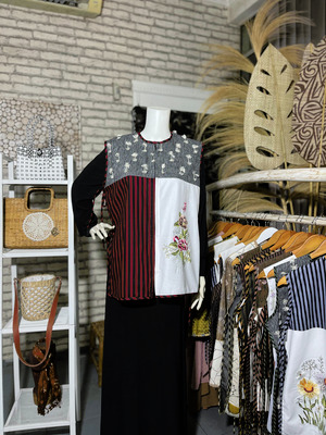 Vest Etnic Kombinasi Sulam Ekslusif Tradisional Handmade Dengan Tenun dan Lurik 8