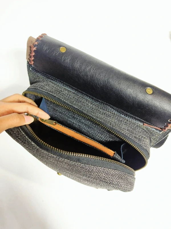 UWAISGEN Tas Selempang Kulit Tas Endek Etnik Bali Handmade Lucian Bag