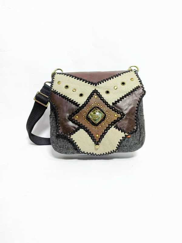 UWAISGEN Tas Selempang Kulit Tas Endek Etnik Bali Handmade Lucian Bag