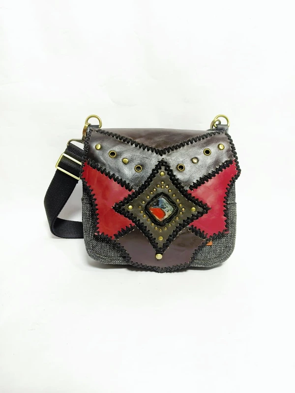 UWAISGEN Tas Selempang Kulit Tas Endek Etnik Bali Handmade Lucian Bag