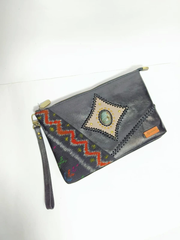 UWAISSGEN Cluth Unisex Handbag Kulit Endek Etnik Bali Versa Bag