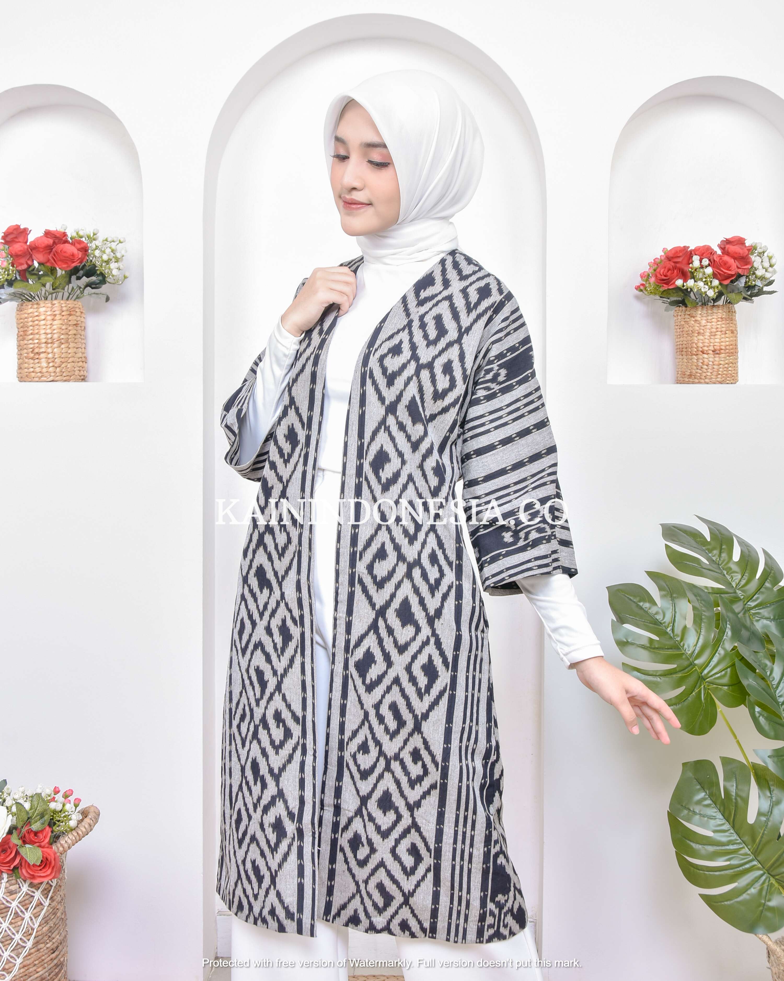 KI Outer Kimono Cardigan Kardigan Panjang Tenun Alesha Abu