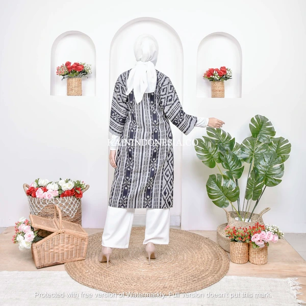 KI Outer Kimono Cardigan Kardigan Panjang Tenun Alesha Abu