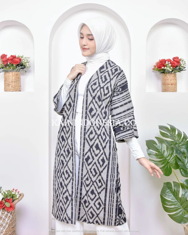 KI Outer Kimono Cardigan Kardigan Panjang Tenun Alesha Abu