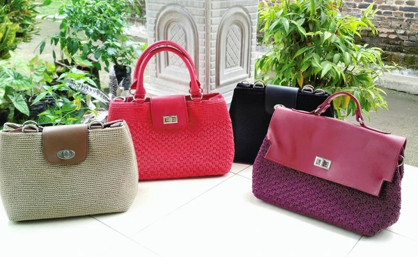 Tas rajut webe