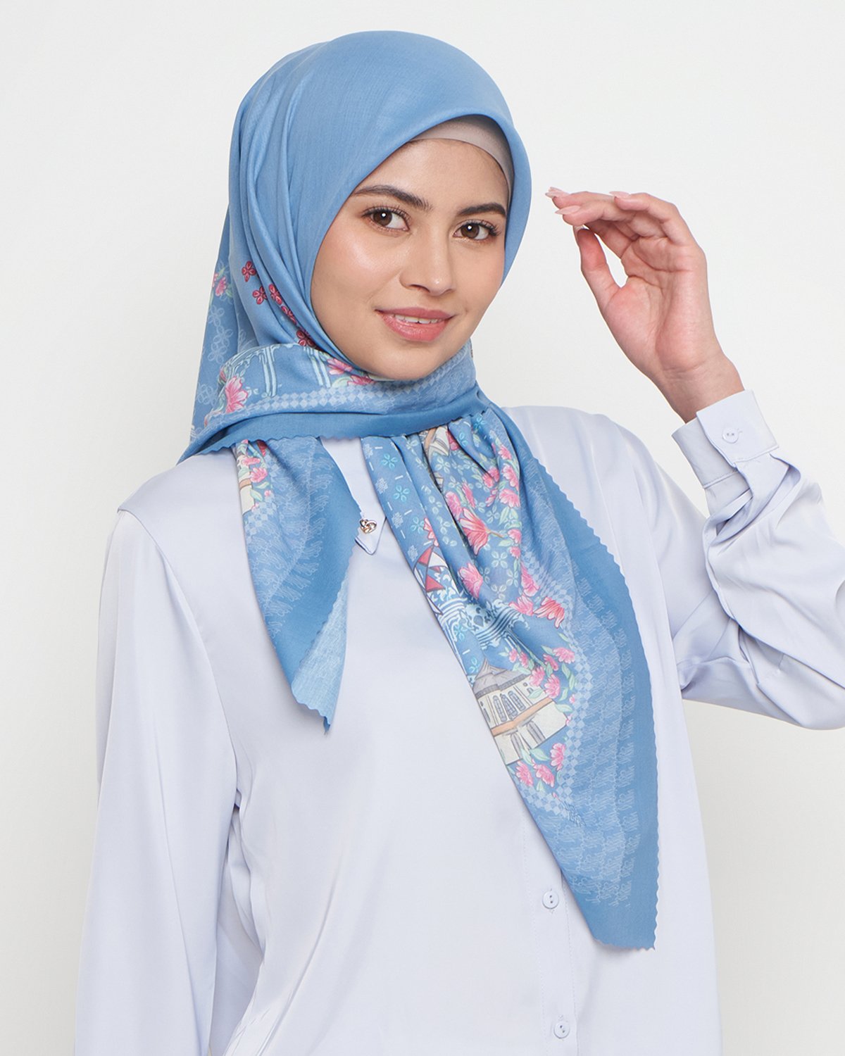 MIERTO Scarves Surakarta Series Hijab Etnik Klasik-Modern Ultrafine Premium Voile 115cm x 115cm Motif Batik Parang Elegan untuk Acara Formal & Kasual