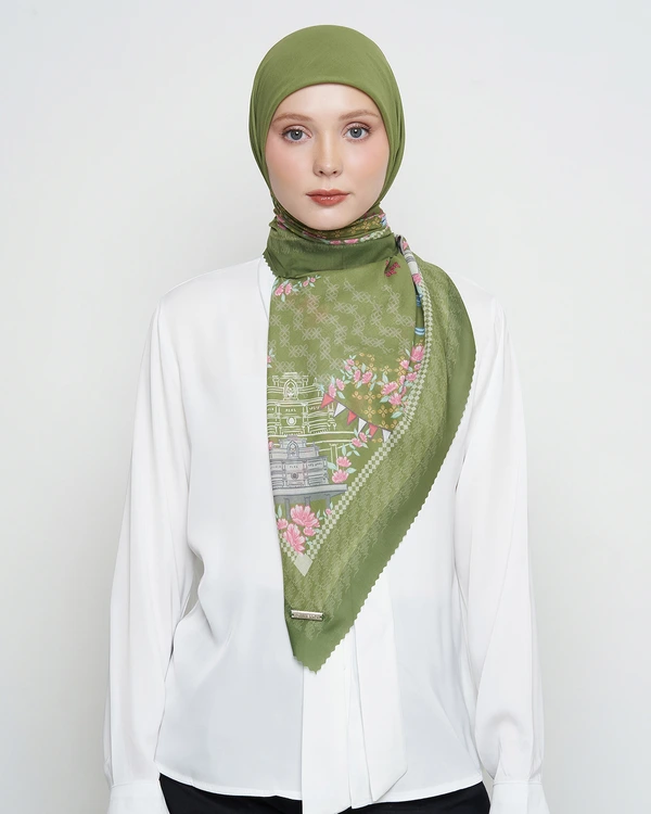 MIERTO Scarves Surakarta Series Hijab Etnik Klasik-Modern Ultrafine Premium Voile 115cm x 115cm Motif Batik Parang Elegan untuk Acara Formal & Kasual