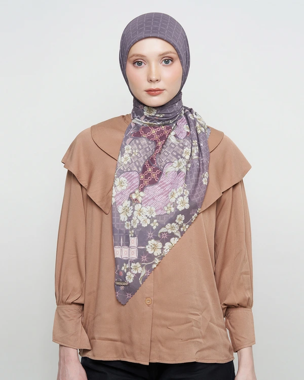 MIERTO Hijab Batik Segi Empat Etnik Modern Sekar Jagat Elegance Series HJB11 Ultrafine Premium Voile Motif Klasik Megah Ringan Nyaman Tampil Anggun Berbudaya