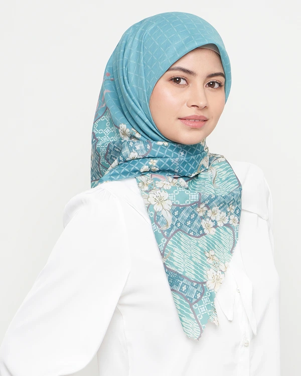 MIERTO Hijab Batik Segi Empat Etnik Modern Sekar Jagat Elegance Series HJB11 Ultrafine Premium Voile Motif Klasik Megah Ringan Nyaman Tampil Anggun Berbudaya