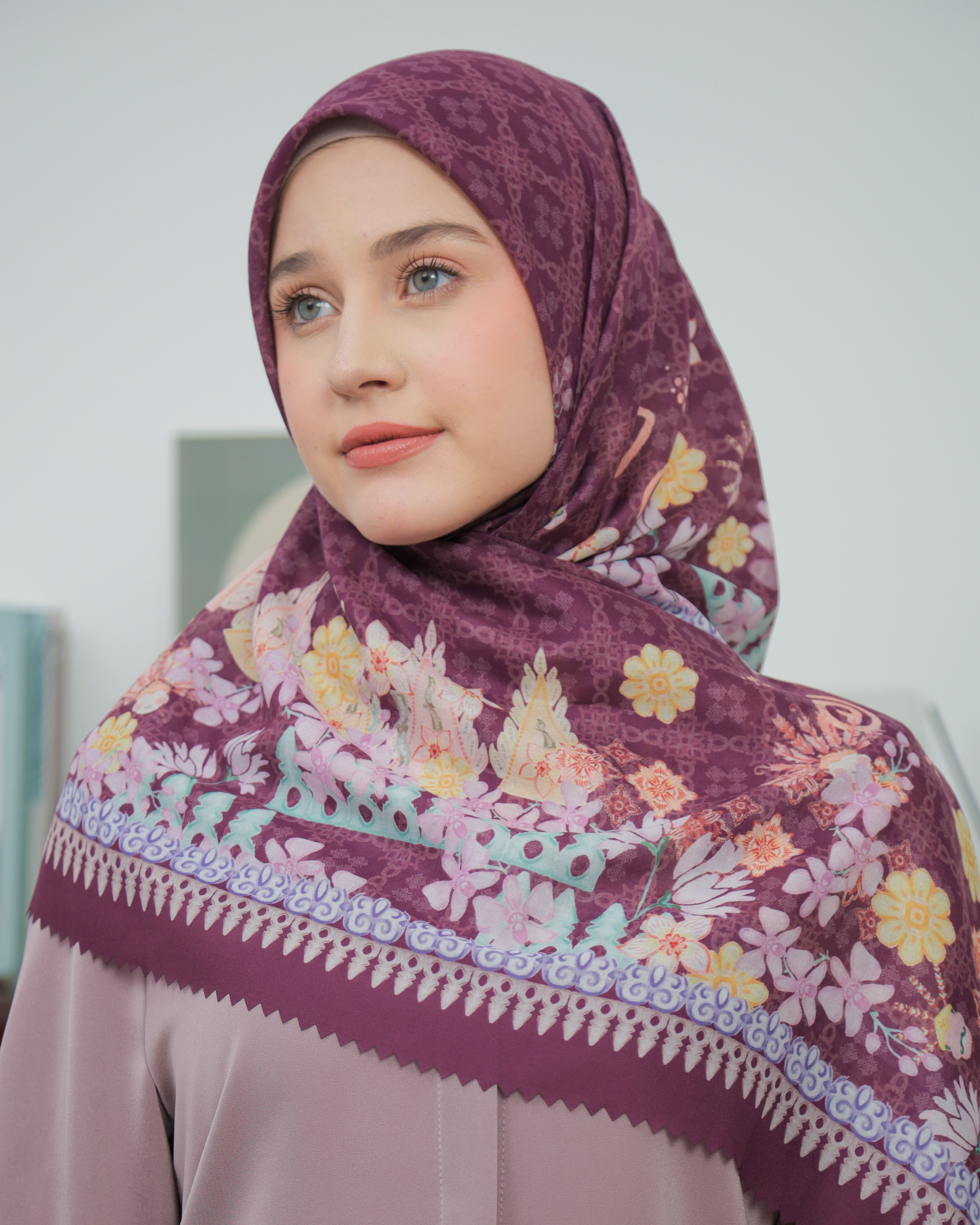 MIERTO Hijab Voal Eksklusif Tugu Monas & Ornamen Betawi Jakarta Heritage Series HJB10 Ultrafine Tryspan Voile Motif Khas Ibu Kota Cocok untuk Harian & Acara Spesial