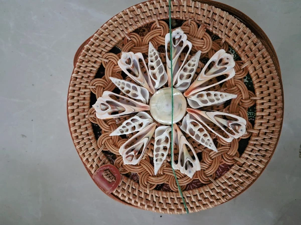 RAISA KERANG