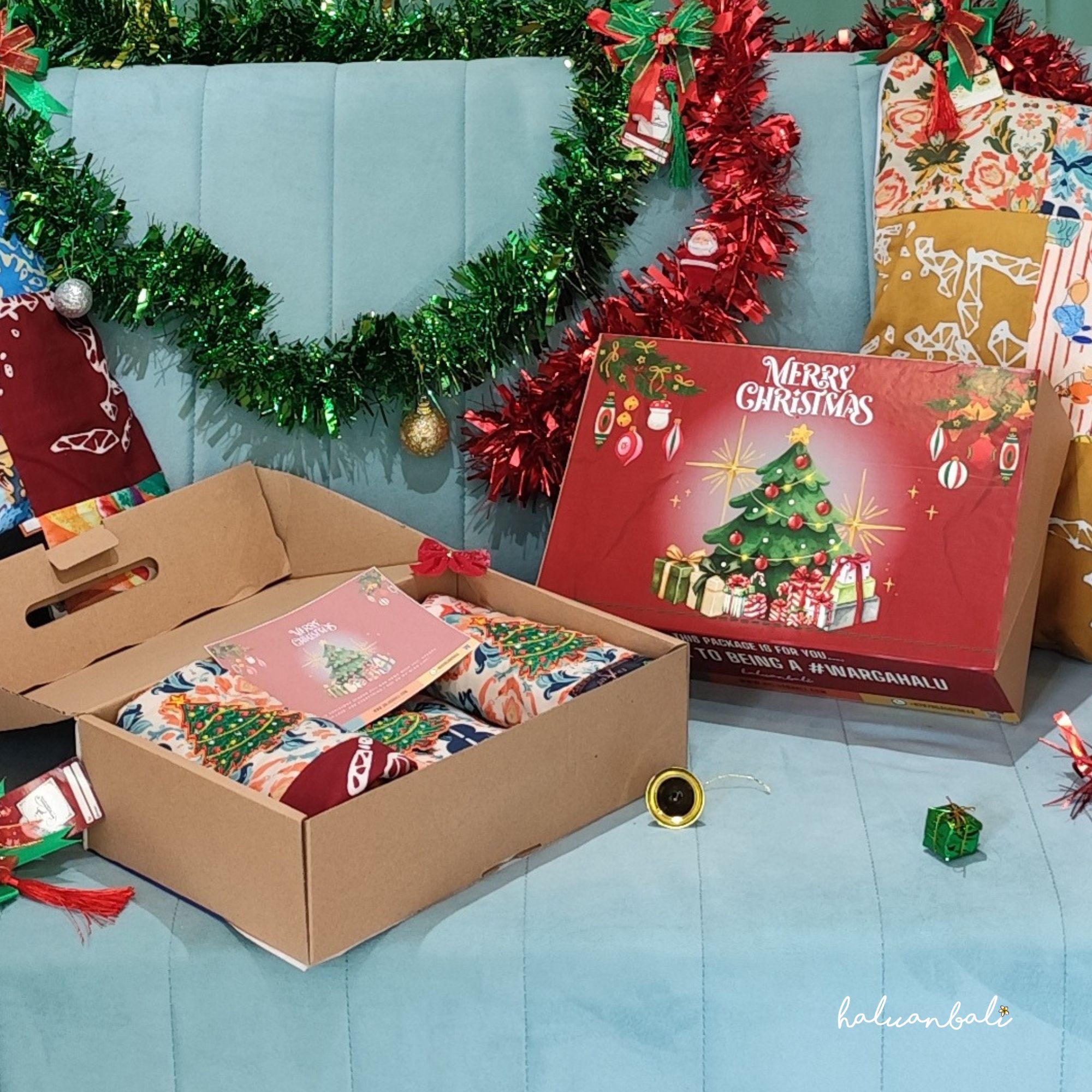 Hampers Natal HaluanBali - Kado Natal - Sarung Bantal Taplak Meja - Patchwork