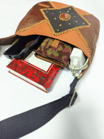 UWAISGEN Tas Selempang Kulit Tas Endek Etnik Handmade Bali Luna Slingag