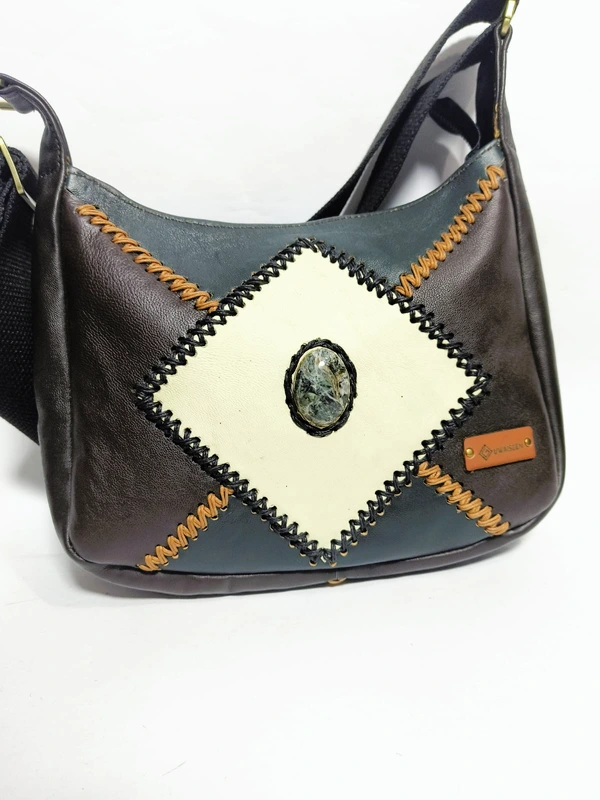 UWAISGEN Tas Selempang Kulit Tas Endek Etnik Handmade Bali Luna Slingag