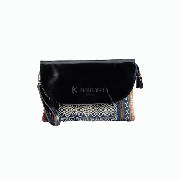 KAINNESIA Shinta Clutch - Tenun Kulit Sapi Asli