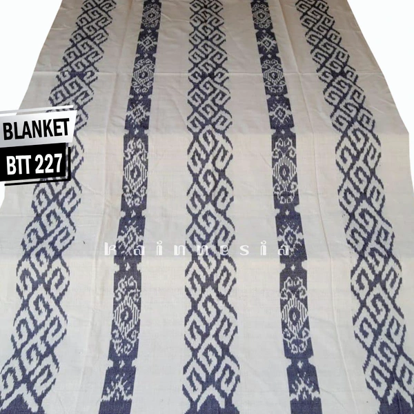 KAINNESIA KAIN TENUN - BLANKET TENUN TORAJA (2)