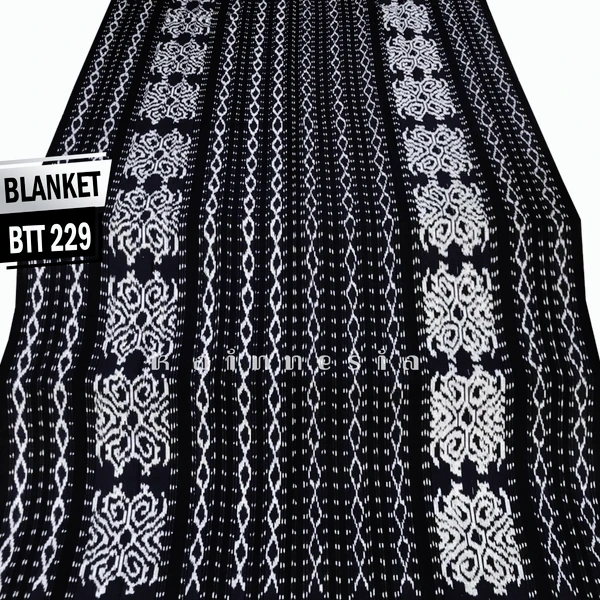 KAINNESIA KAIN TENUN - BLANKET TENUN TORAJA (2)
