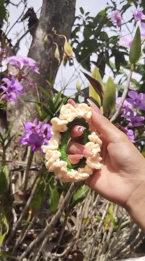 Bona Rajut. Flower Scrunchie Rajut Handmade