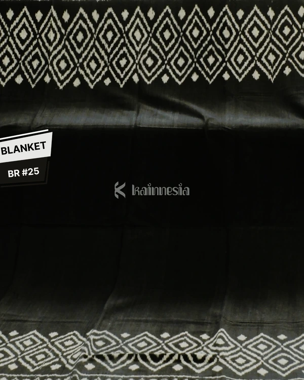 KAINNESIA Kain Tenun Rewoven Blanket Etnik Nusantara #2