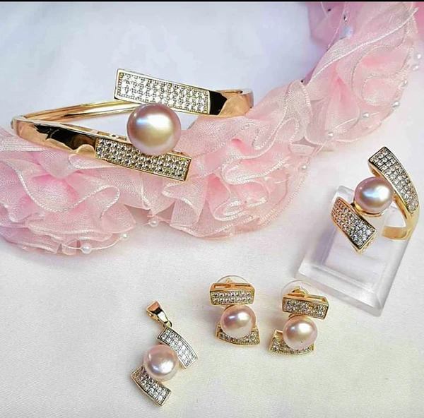 Set lengkap Mutiara tawar