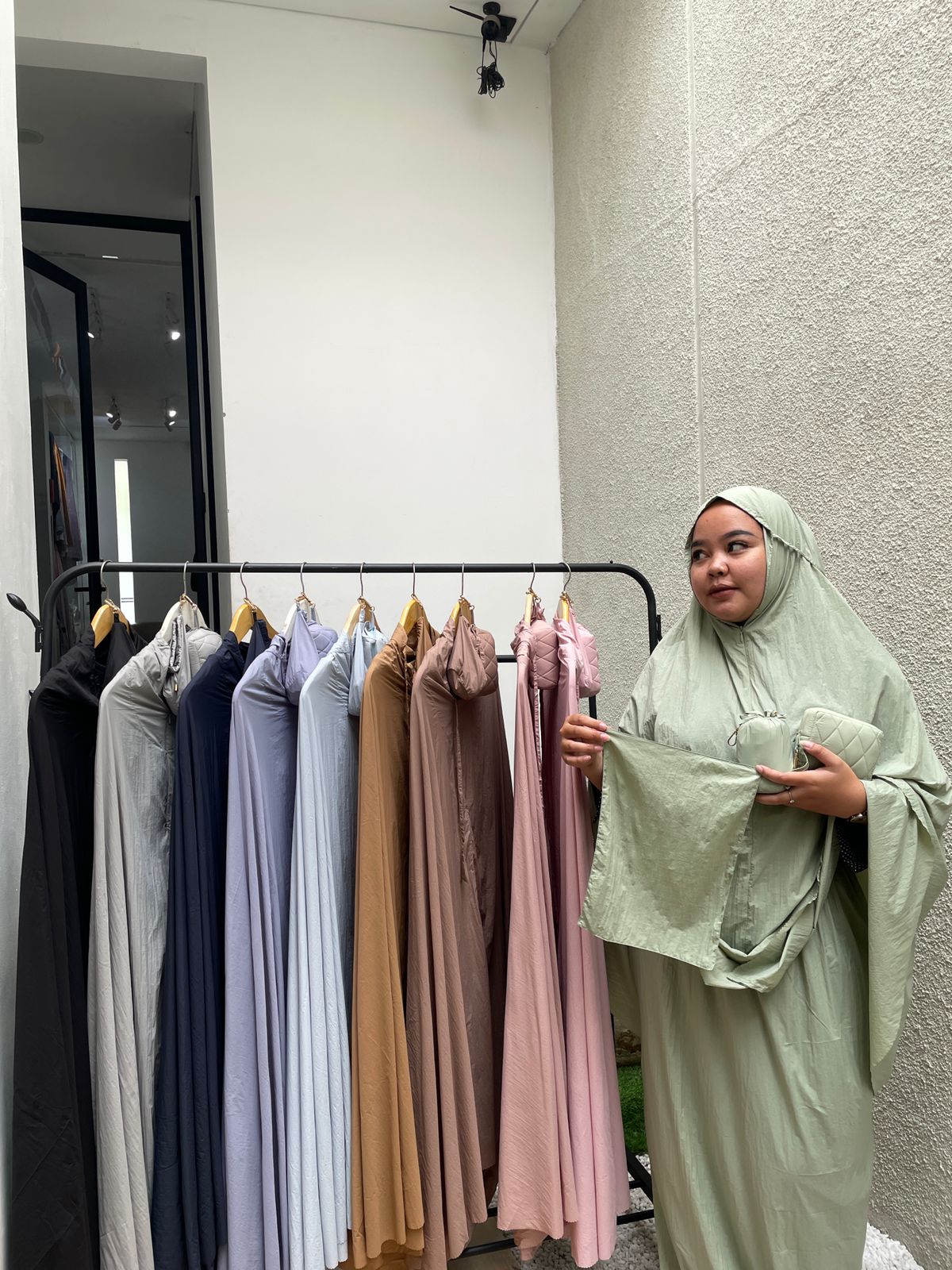 Mukena Polos Jahit Tepi