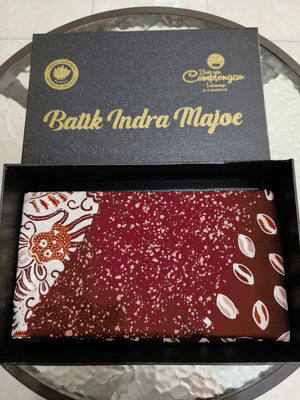 Batik Cap Motif Tiga Dimensi Ikan Etong