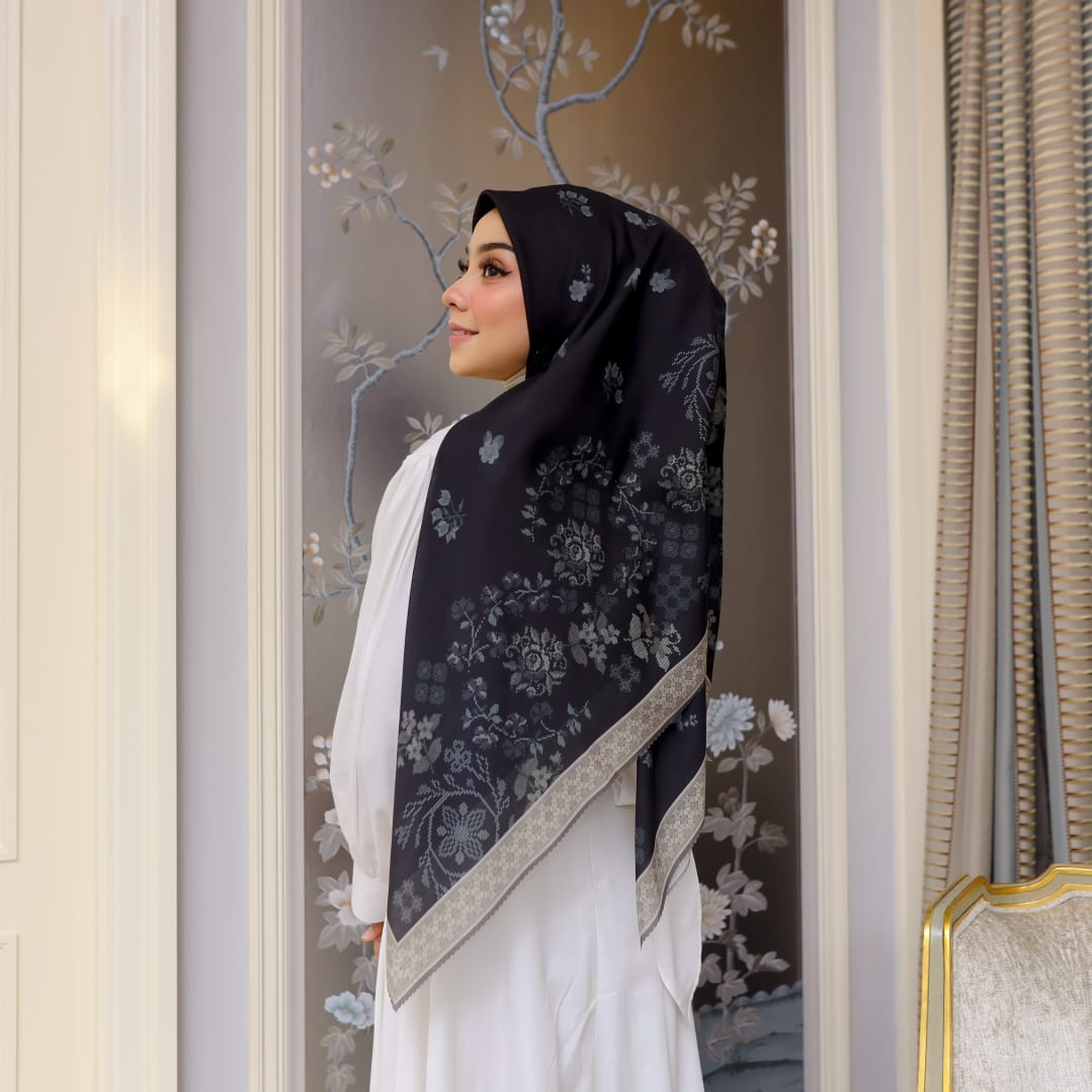 Jilbab Motif Segi Empat - Kembang Berkisah