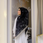 Jilbab Motif Segi Empat - Kembang Berkisah