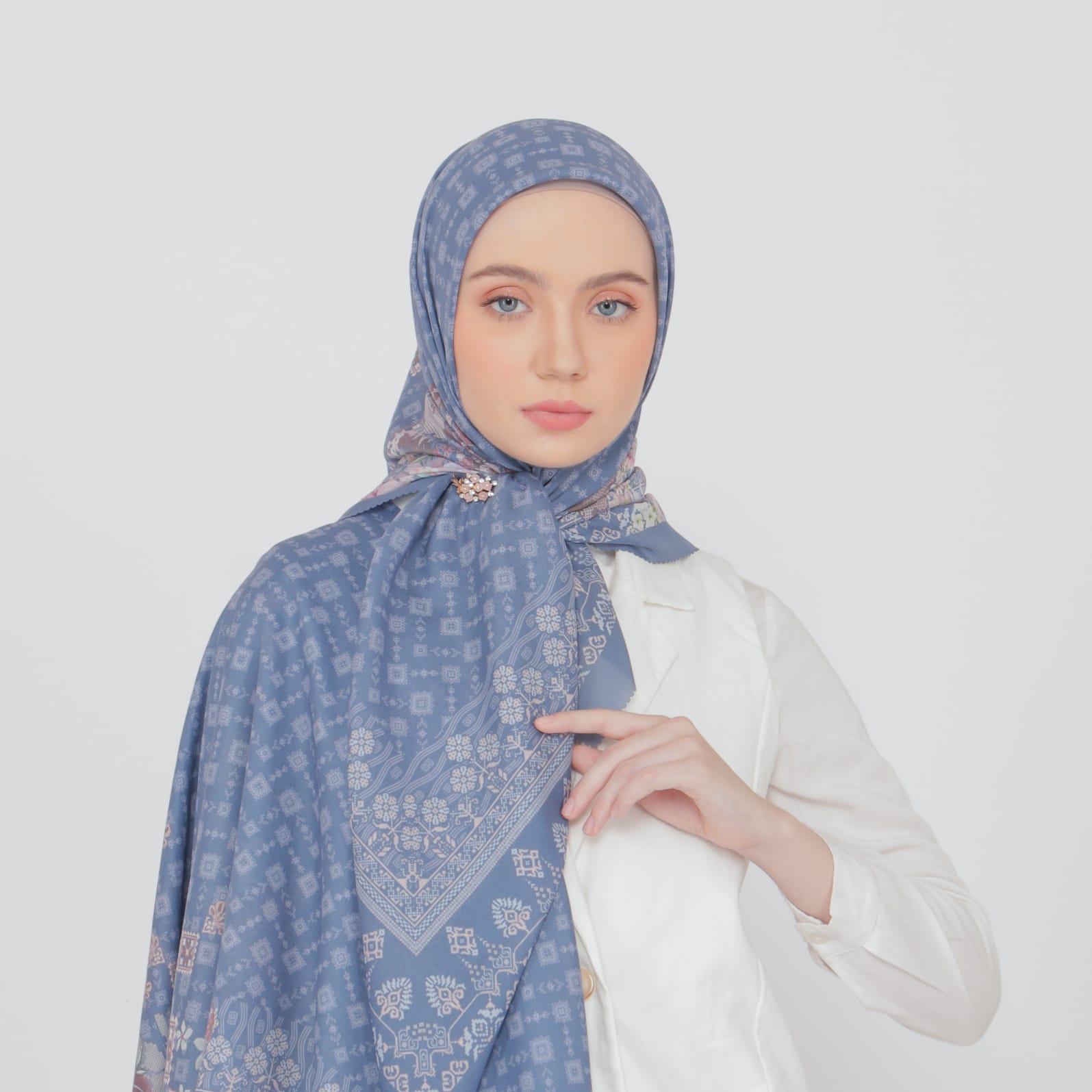 Jilbab Motif Segi Empat - Pesona Series
